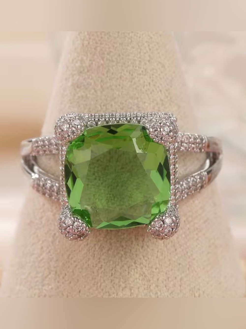 Green Cushion-Cut CZ White K Ring